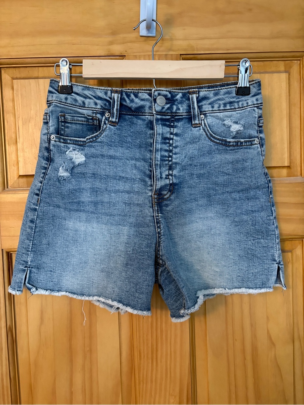 Vanilla Star Light Blue Distressed Denim Shorts